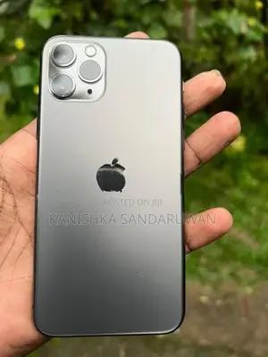 Apple iPhone 11 (Used)