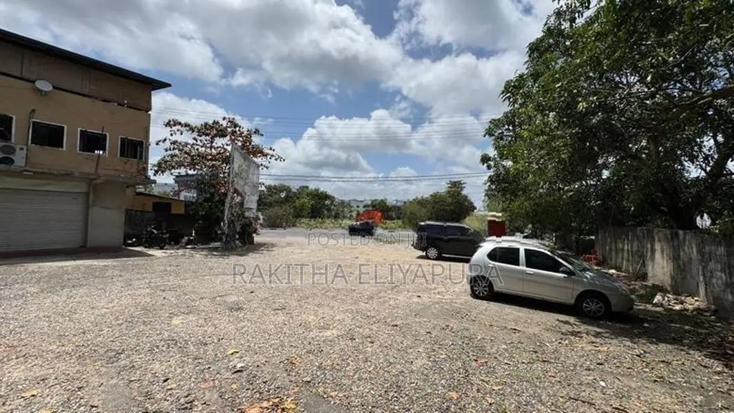 Land For Rent In Battaramulla With Main Road Frontage