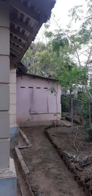 38 Perch land in Moratuwa