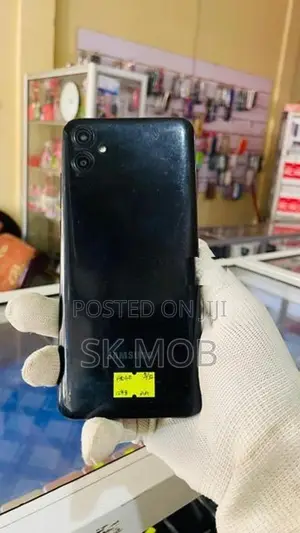 Samsung Galaxy A04e (Used)