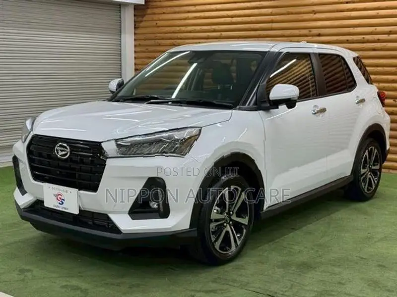 Daihatsu Rocky Premium G Pkg HEV 2025