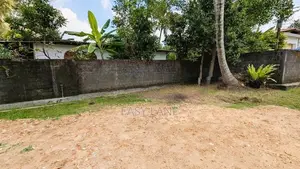 Land with House for Sale in Kelaniya