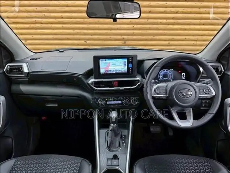 Daihatsu Rocky Premium G Pkg HEV 2025