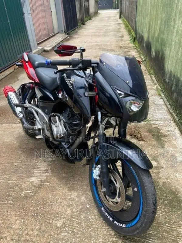 Bajaj Pulsar 180 2012
