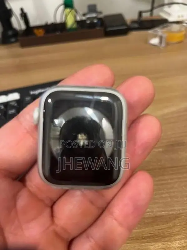 Apple iWatch 5 celular model