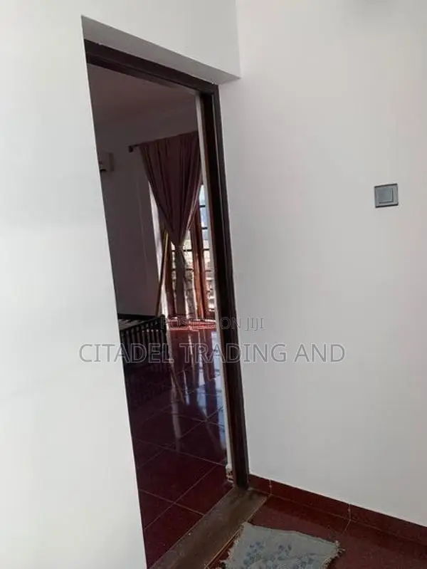4 Storey House for Rent in Dehiwala - Ch1655