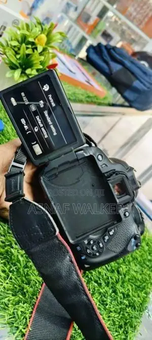 Canon 700D