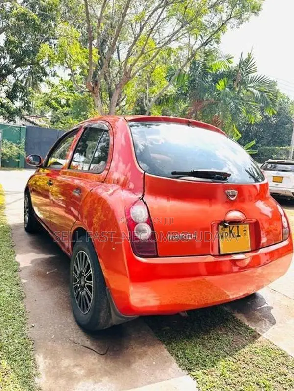 Nissan March 2004