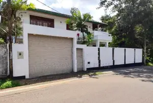 Spacious Luxury Family House for Sale in Malabe