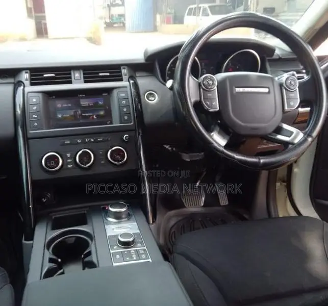 Land Rover Discovery For Sale 2017