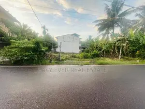 පිළියන්දල හොරණ පාරට 1km පර්චස් 10 ක වටිනා ඉඩමක්