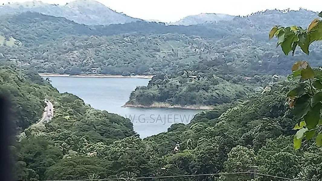 Land for Sale in Kandy Thalathuoya