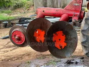 ටැක්ටර් ඩිස්