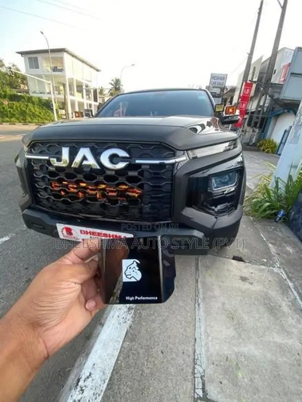 JAC Bonnet Light & Brackets