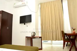 මීගමුව වෙරළ ආසන්න මනරම් හෝටලයක් විකිණීමට