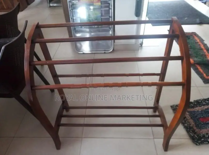 Teak Towel Rack (n-16)
