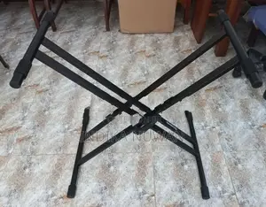 Yamaha PSR-E373 Protable Keyboard with Stand