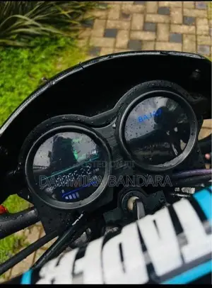 Bajaj CT100 2014