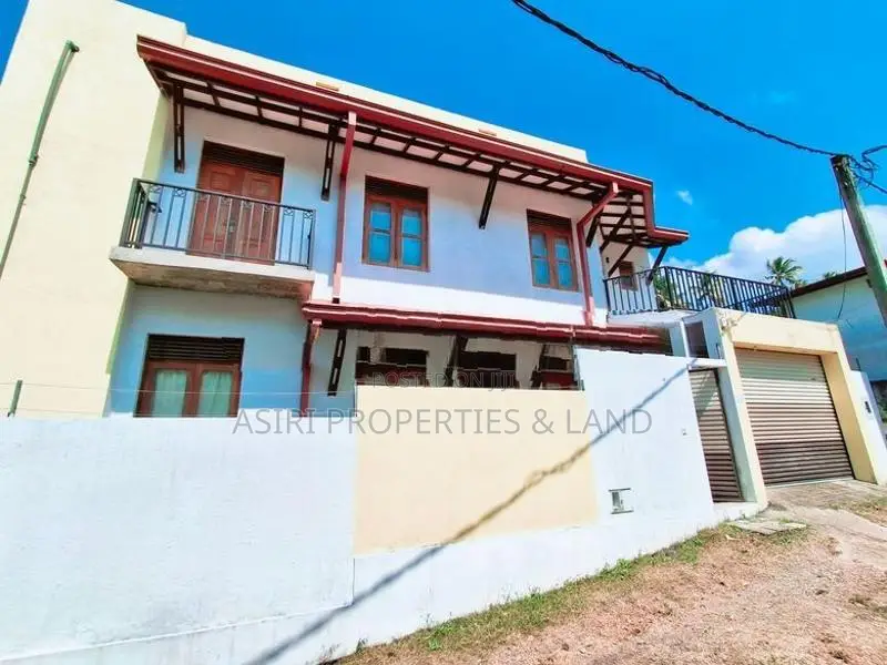 Two Storey 5 Bedrooms House for Sale in Piliyandala