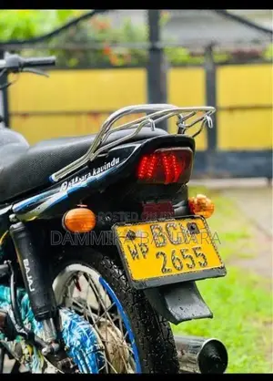 Bajaj CT100 2014