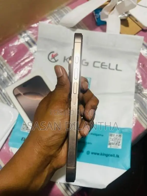 Apple iPhone 16 Pro Desert Titanium (Used)