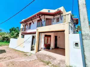 Two Storey 5 Bedrooms House for Sale in Piliyandala