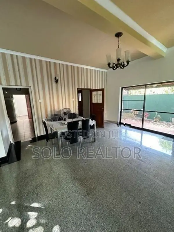 Luxury House For Sale In Battaramulla