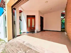 Two Storey 5 Bedrooms House for Sale in Piliyandala