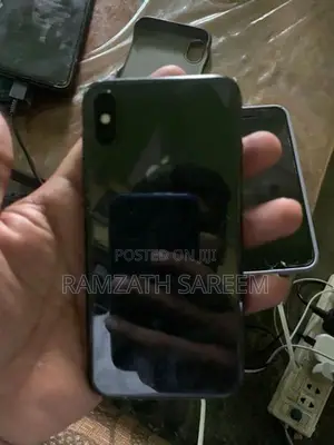 Apple iPhone XS (Used)