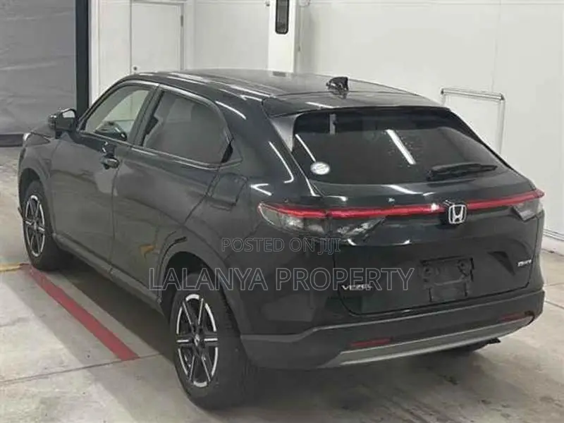 Honda Vezel RV5 – X - Pearl 2023