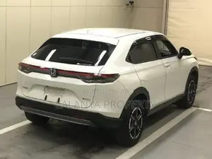 Honda Vezel RV5 – X - Pearl 2023
