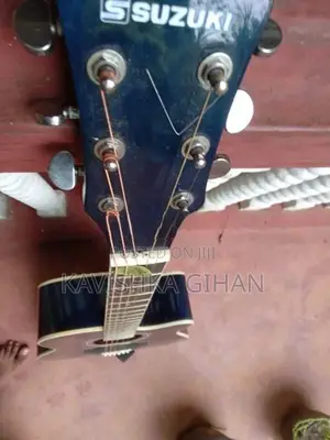 Suzuki Guitar