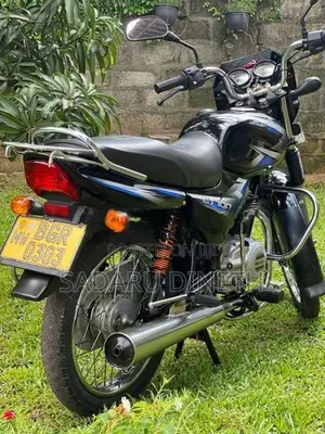 Bajaj CT100 2018