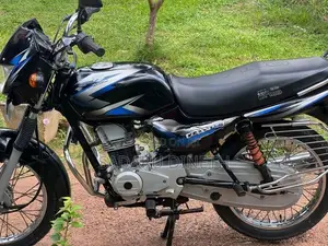Bajaj CT100 2018