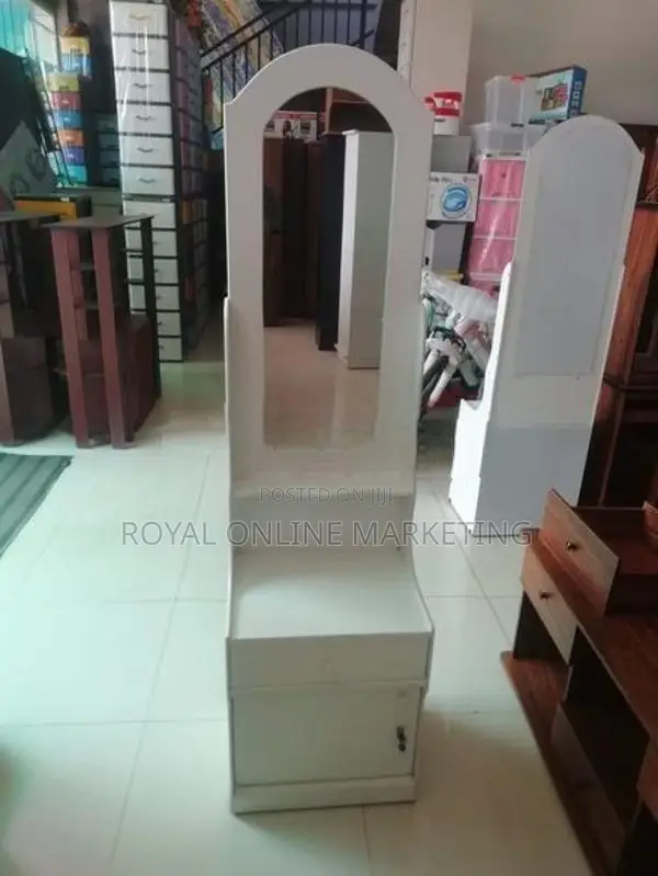 White and Black Dressing Table (D-17)