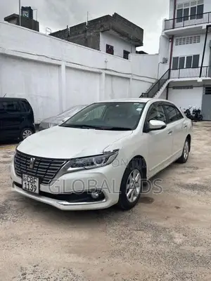Toyota Premio G superior 2018