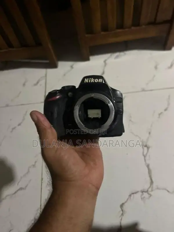 Nikon D 3300