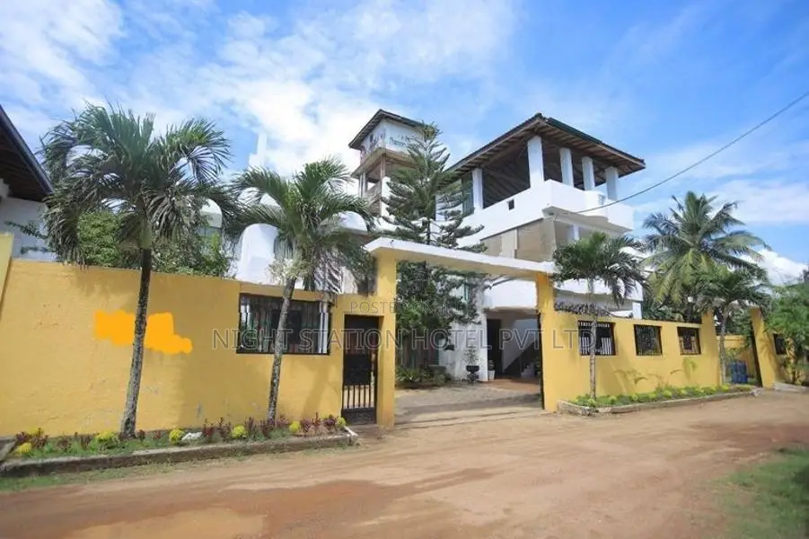 Hotel Banquet Hall for Sale in Panadura – 15 Rooms