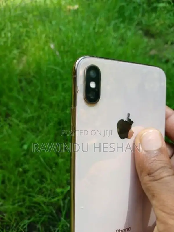 Apple iPhone XS Max 64GB (Used)
