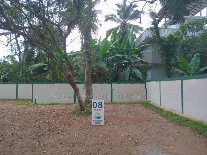 Valuable Land For Sale in 296 Piliyandala Kottawa Bus Road 100M