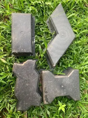Interlock Molds