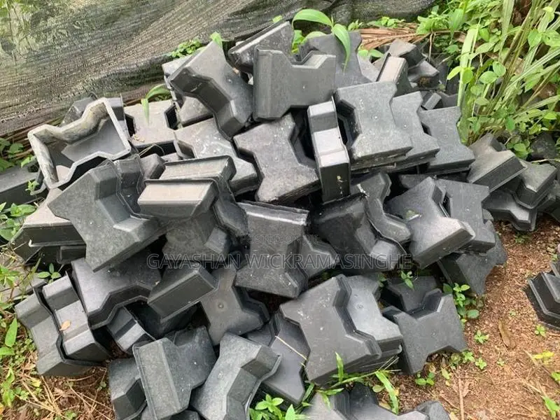 Interlock Molds