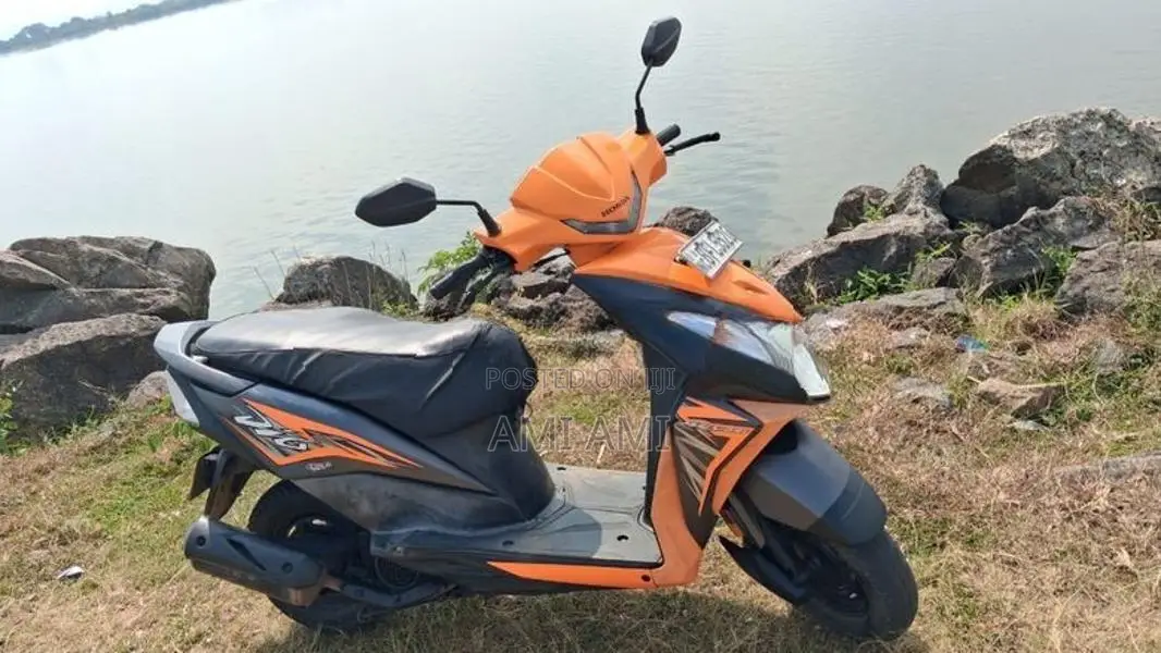 Honda Dio On Light 2017