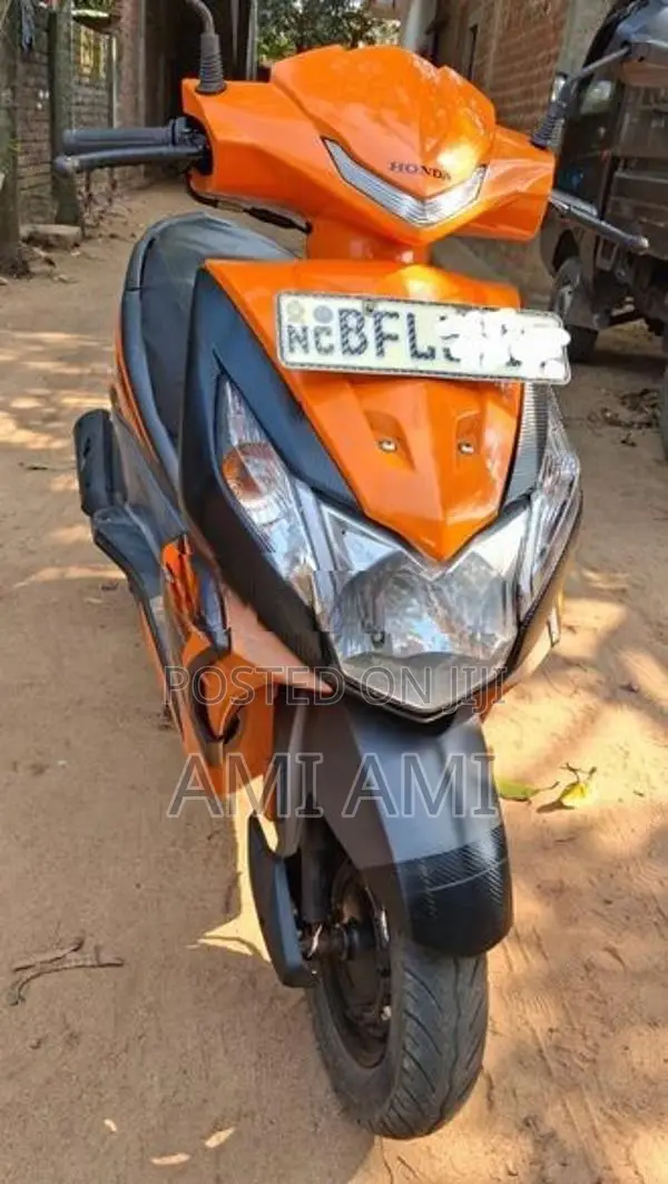 Honda Dio On Light 2017