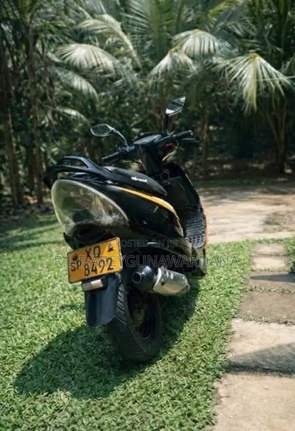TVS Streak 2012