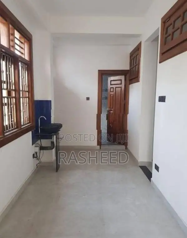 2nd Floor Office Space for Rent in Wellawatta