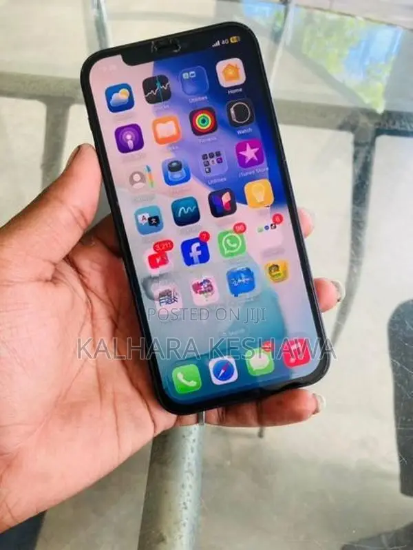 Apple iPhone 12 (Used)