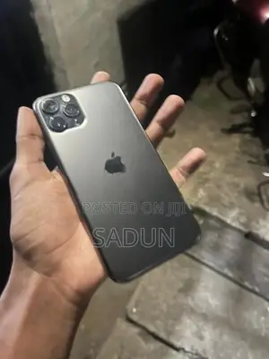 Apple iPhone 11 Pro (Used)
