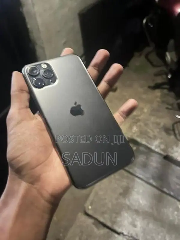 Apple iPhone 11 Pro (Used)