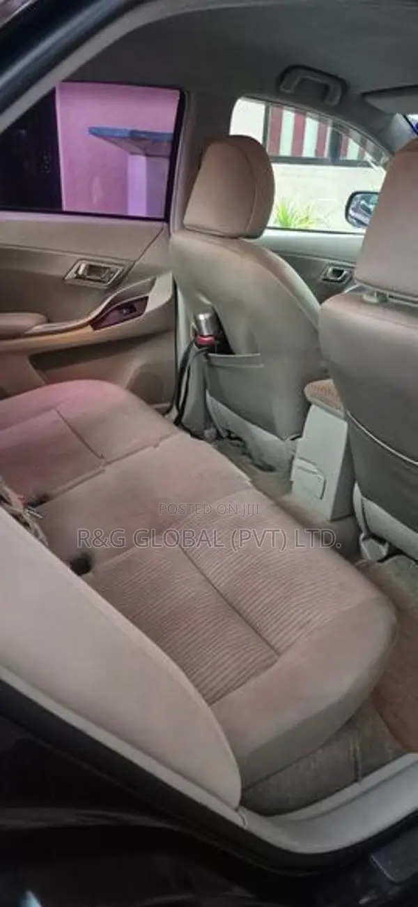 Toyota Premio 2011